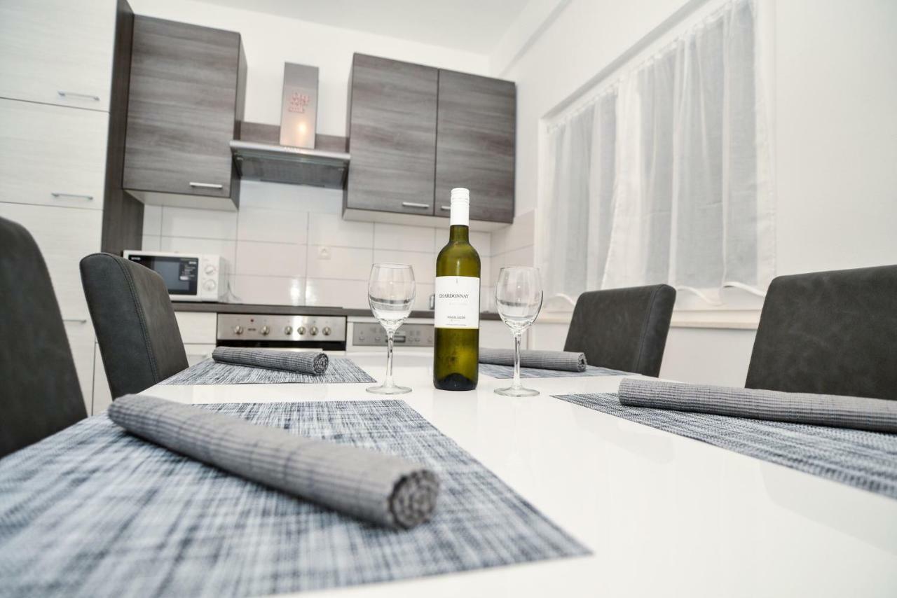 Luxury Apartments Boduja Sukošan Eksteriør bilde