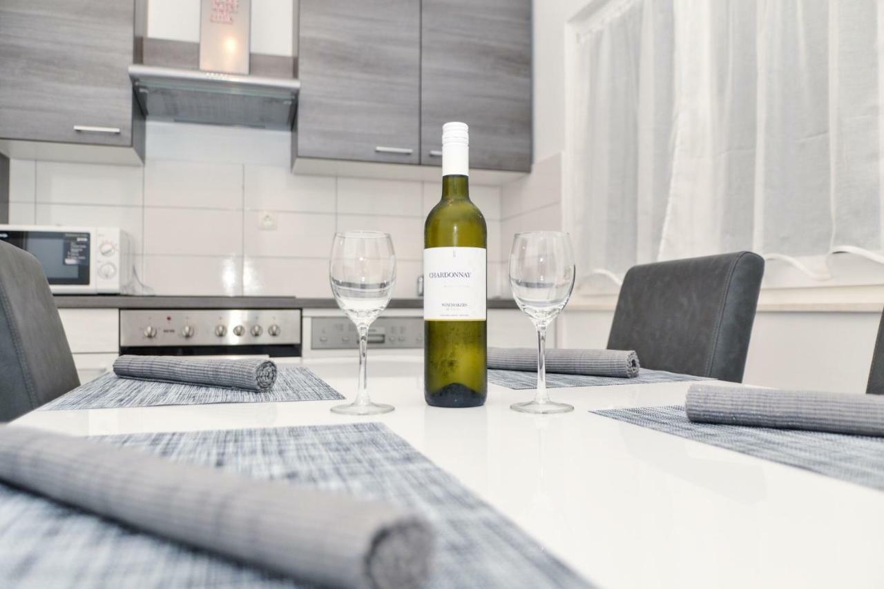Luxury Apartments Boduja Sukošan Eksteriør bilde